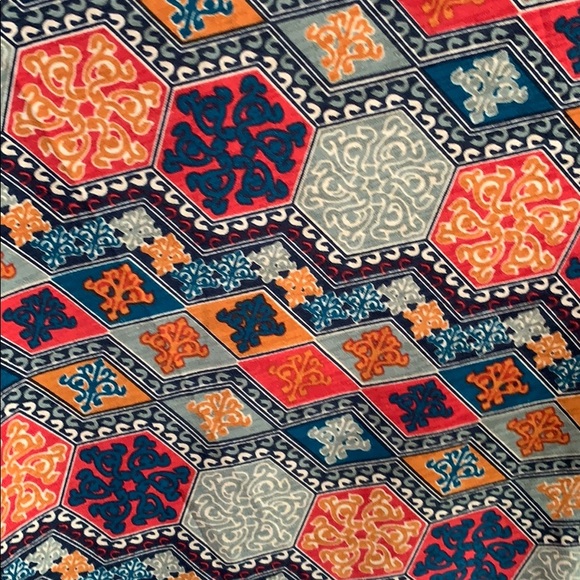 BNWT Lularoe Lindsay Cardigan - Picture 2 of 4